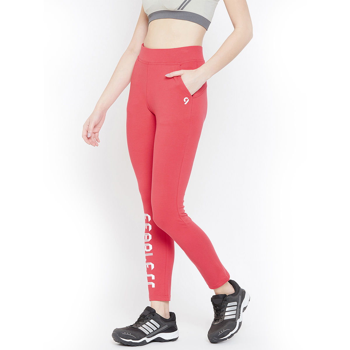 nykaa track pants