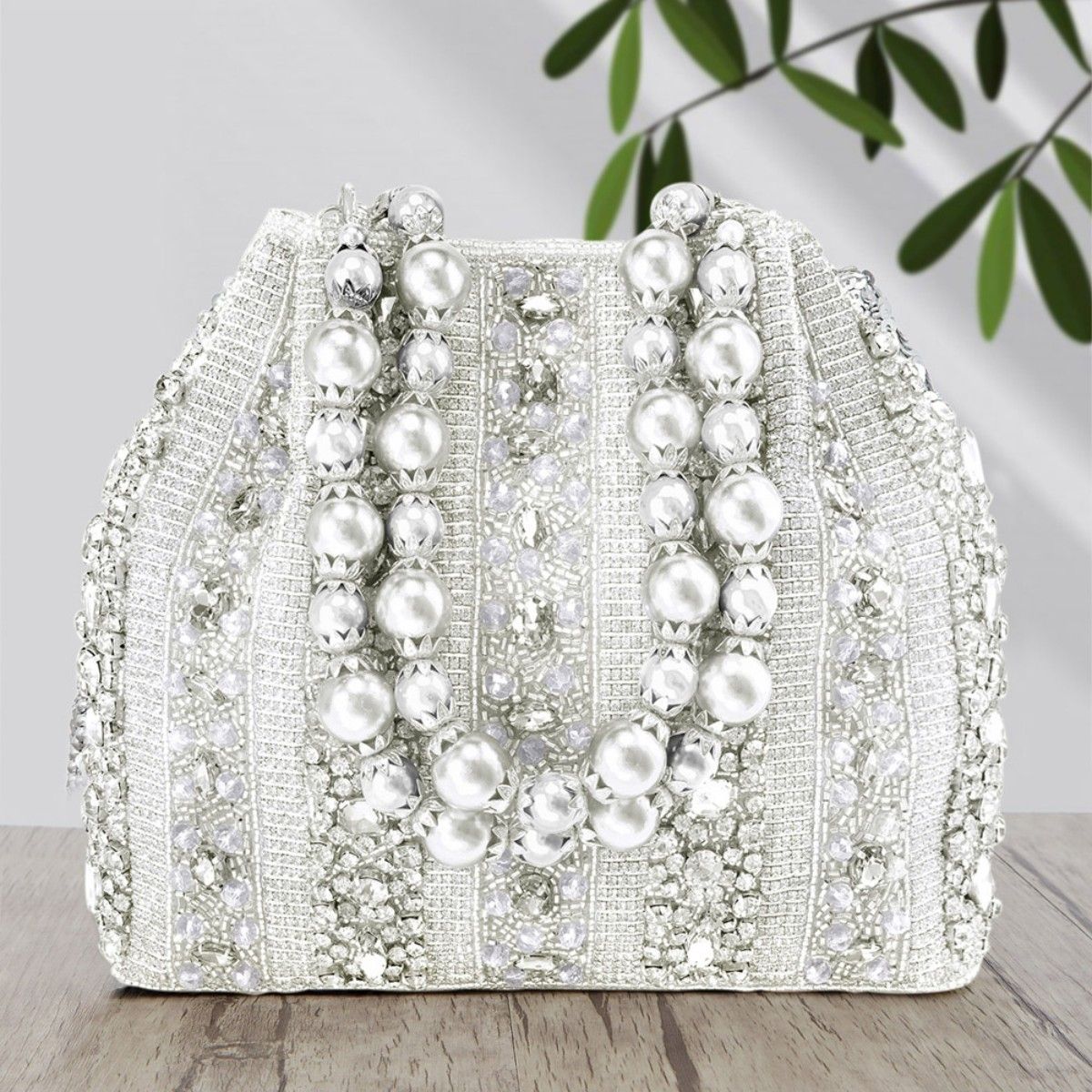 Simple & Easy Bride's Handbag tutorial/ Latest Stylish handbag for  Bride/wedding pouch tutorial - YouTube