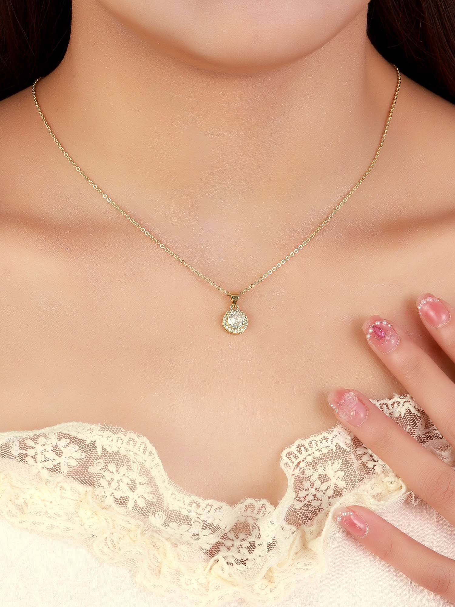 Salty Women Gleam Kiss Necklace