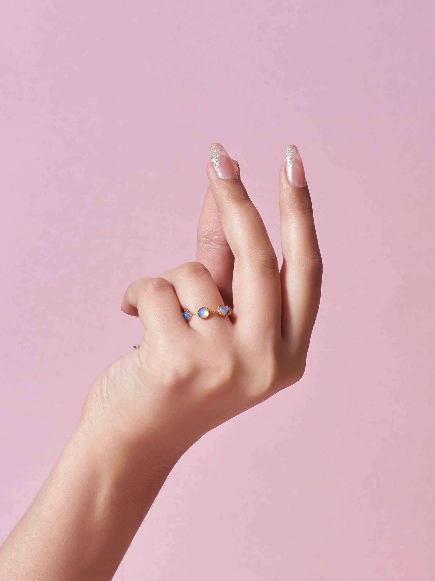 Salty Women Blue Opalescent Chain Ring