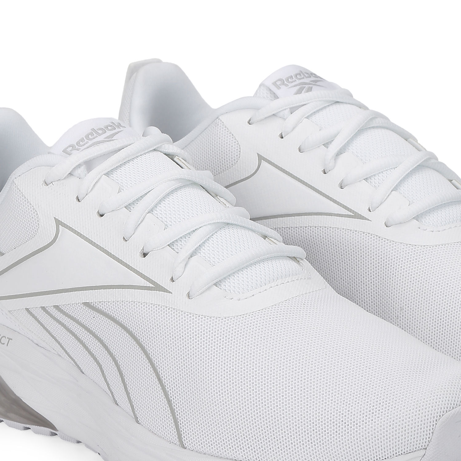 reebok liquifect white