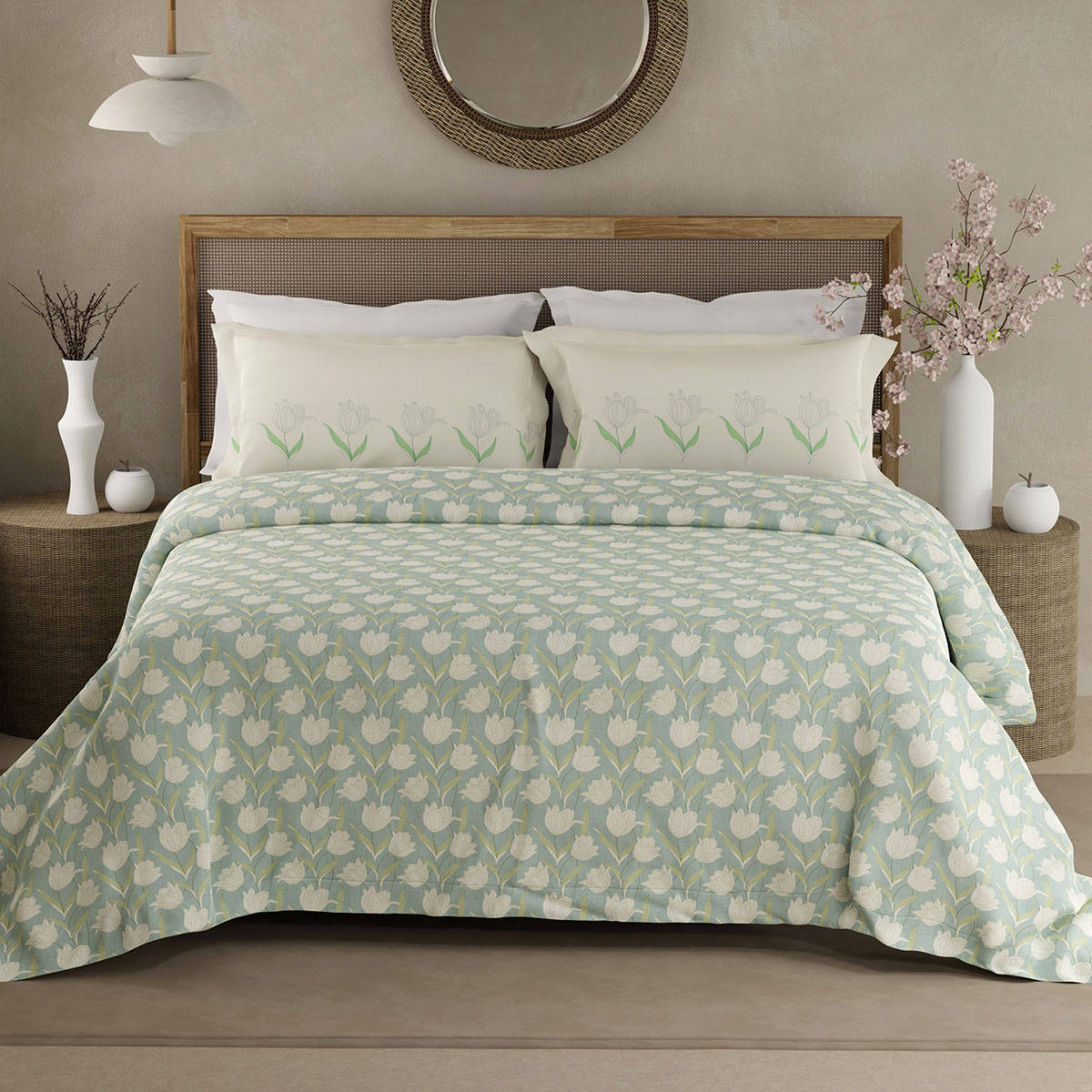 Boutique Living Valatia 200 Tc Blue Floral Bedsheet with 2 Pillow Covers (King)