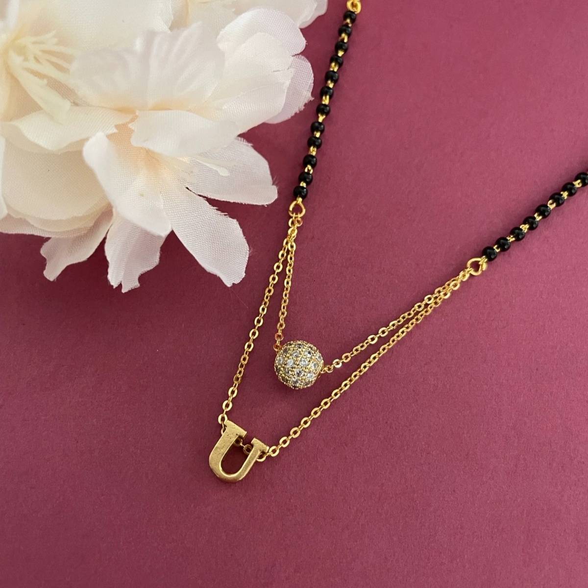 Digital Dress Room U Letter AD Ball Pendant Mangalsutra