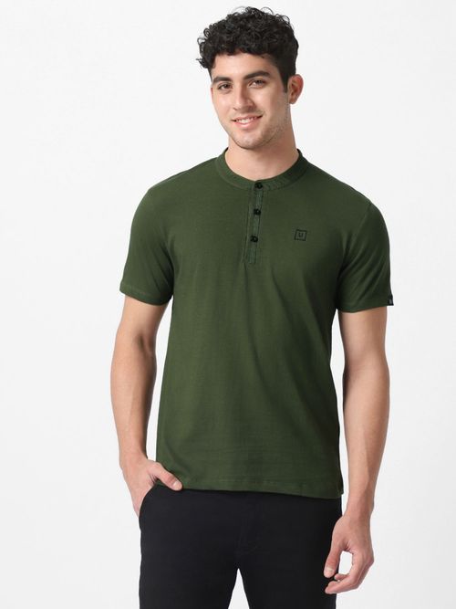 Buy Urbano Fashion Men Olive Green Solid Mandarin Collar Cotton T - Main Image