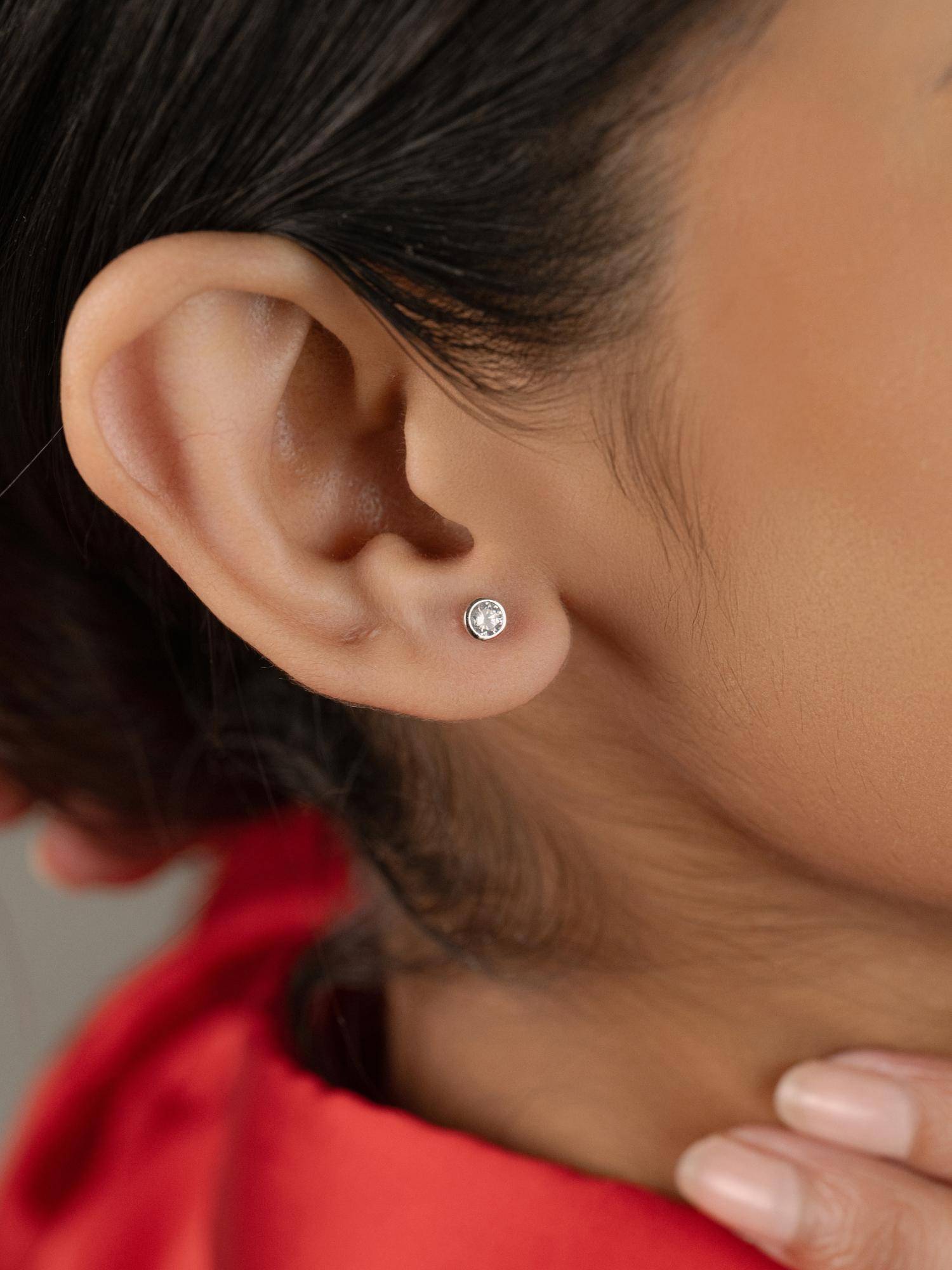 Nistra 925 Sterling Silver Minizines Circular Studs Earrings