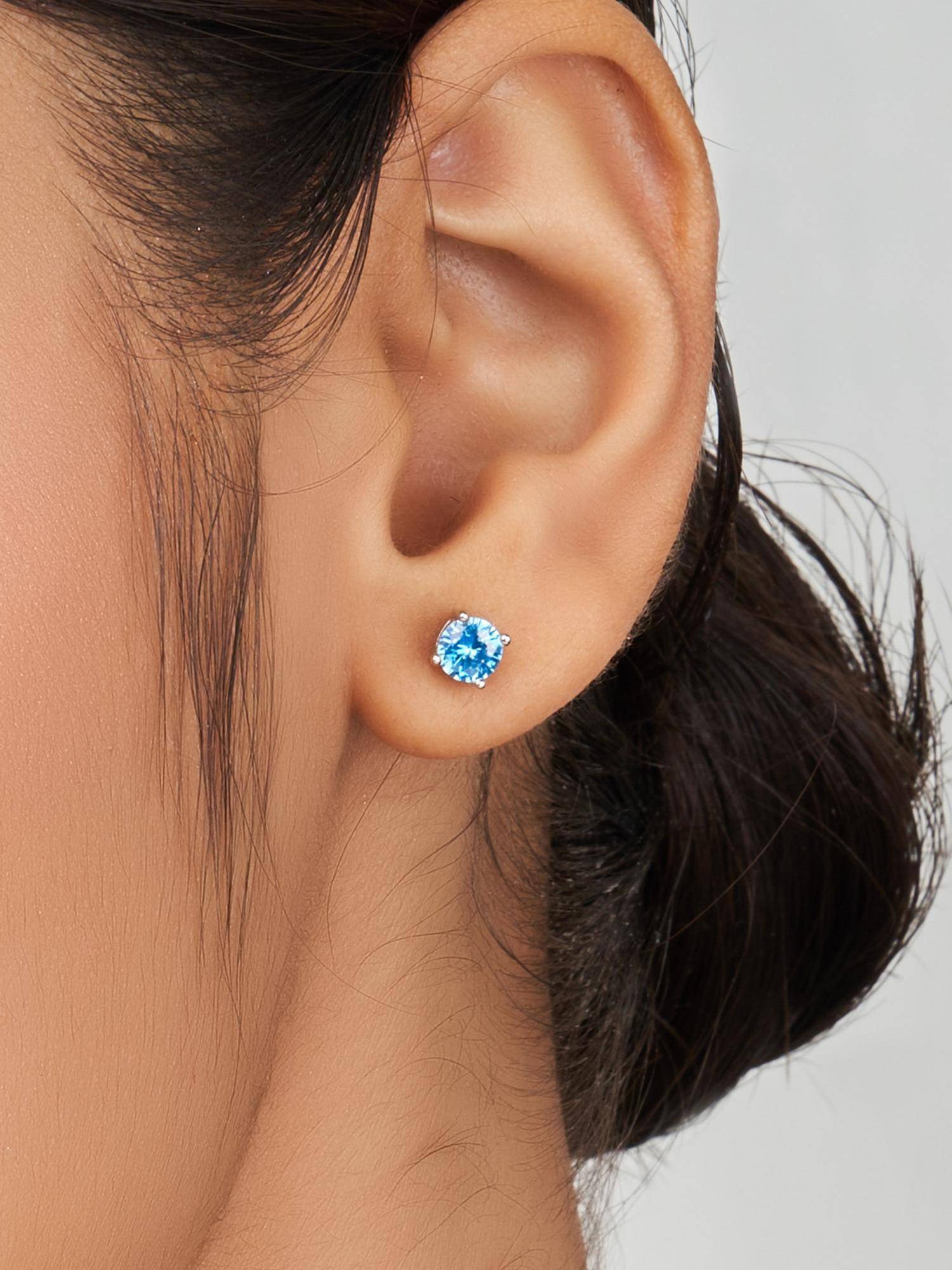 Nistra 925 Sterling Silver Diva Blue Topaz Studs Earrings