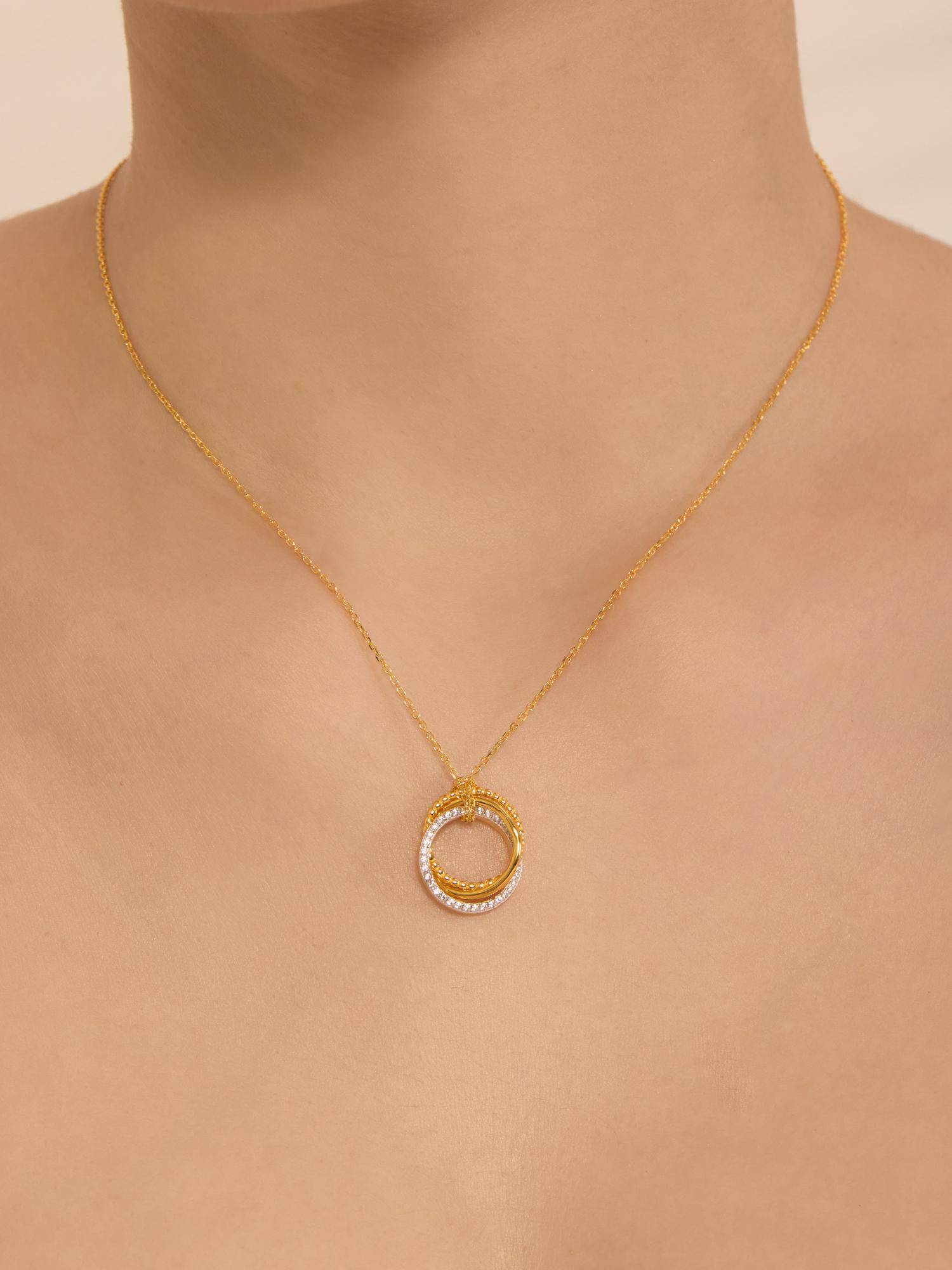 Nistra 925 Sterling Silver Charm Circles Necklace (Adjustable)