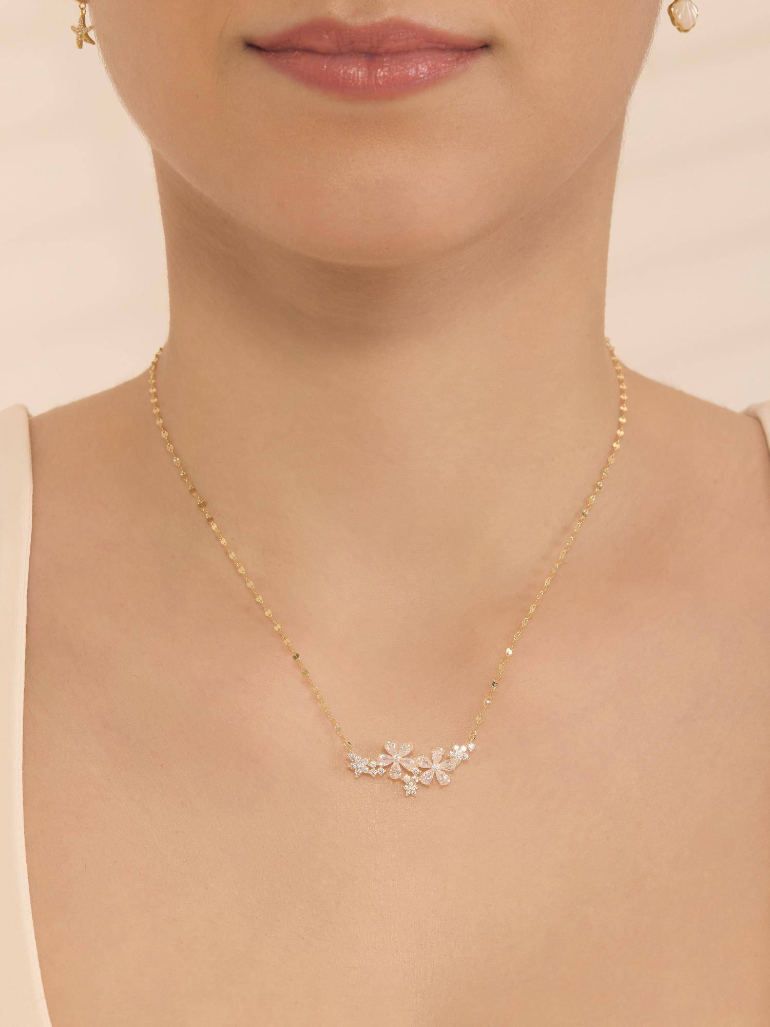 Nistra 925 Sterling Silver Forever Floral Necklace (Adjustable)