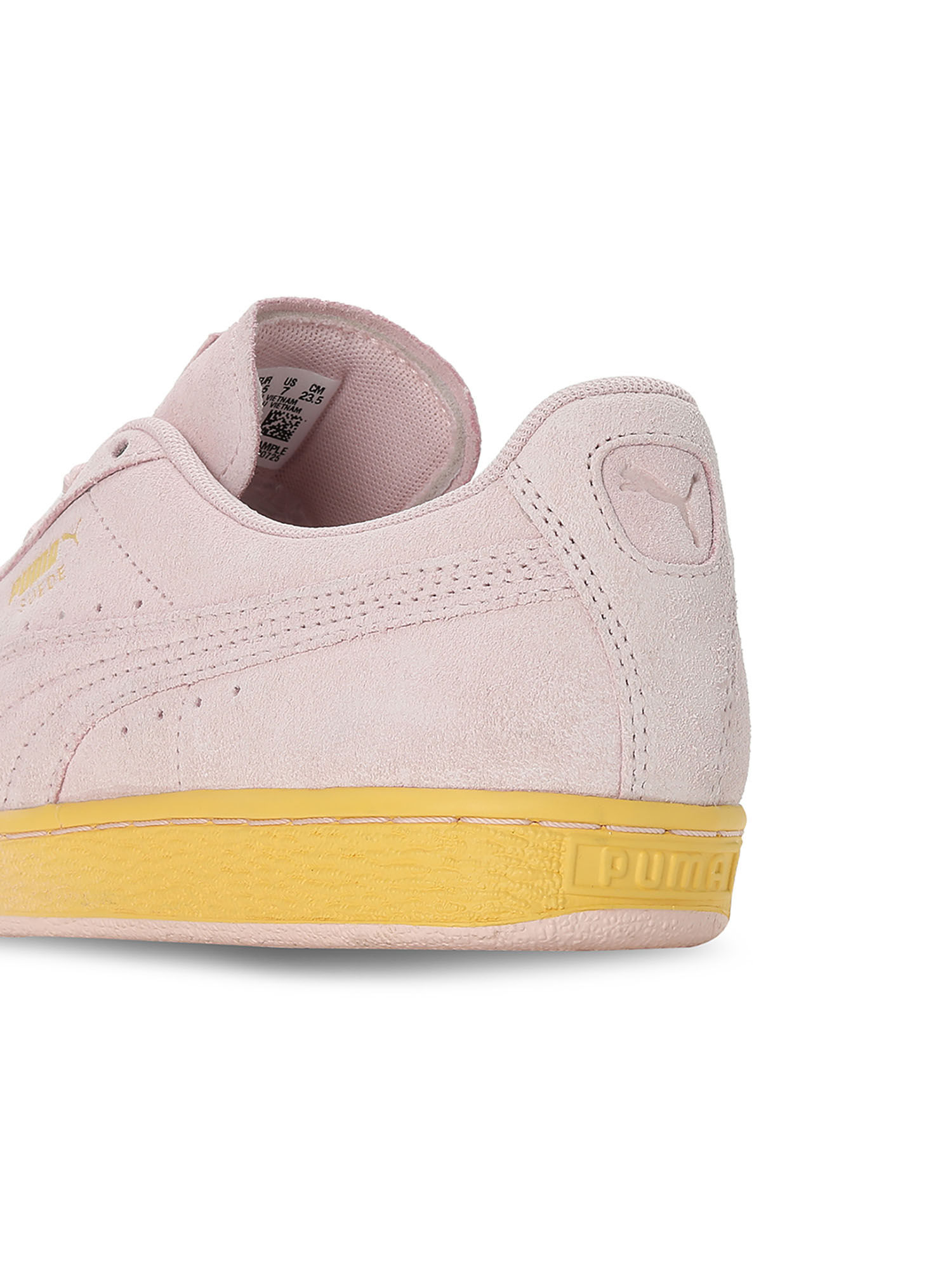 Pink suede hotsell pumas women's