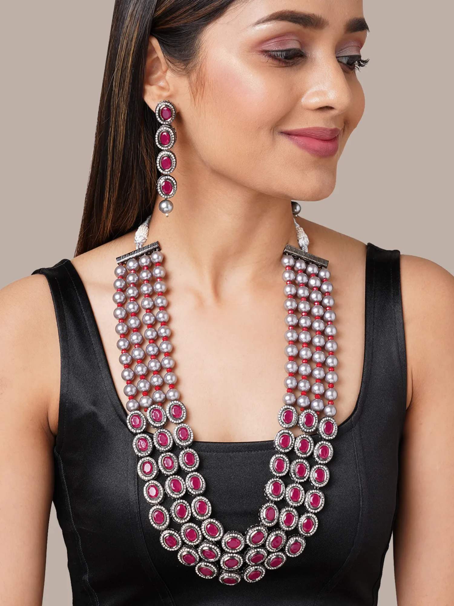 BINNI Scarlet Veil Necklace Set