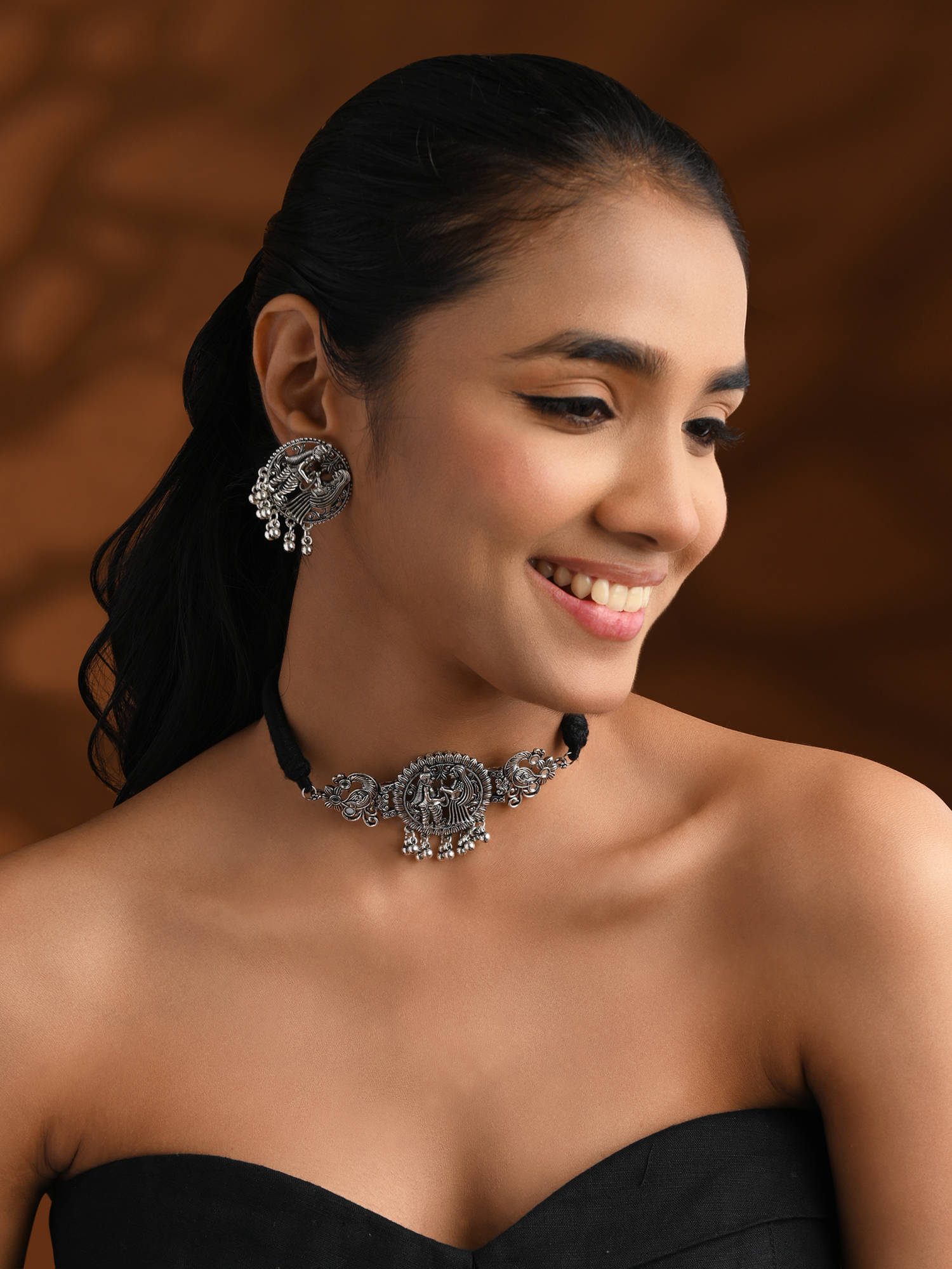 I Jewels Classic Silver Oxidised Afghani Choker Necklace Jewellery Set