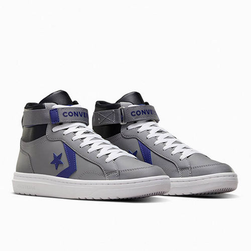 Converse Men Pro Blaze V2 Mid Top Sneakers (UK 7)