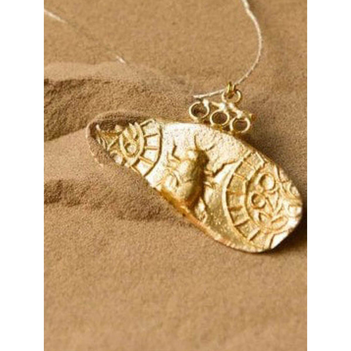 Kassa Women's Gold Statement Necklace
