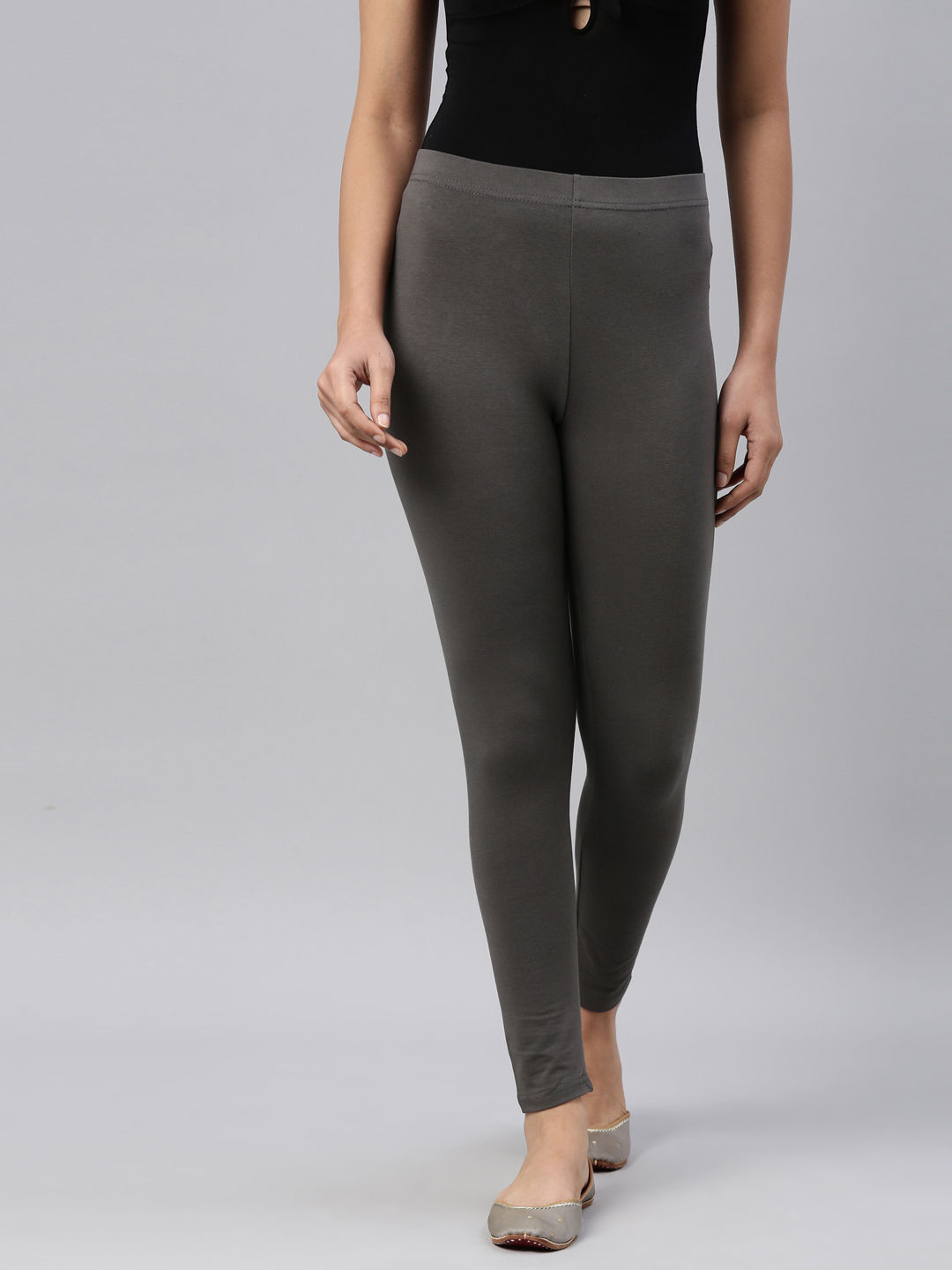 Mid Waist Ladies Dark Grey Cotton Lycra Leggings, Casual Wear, Skin Fit at  Rs 155 in Bengaluru
