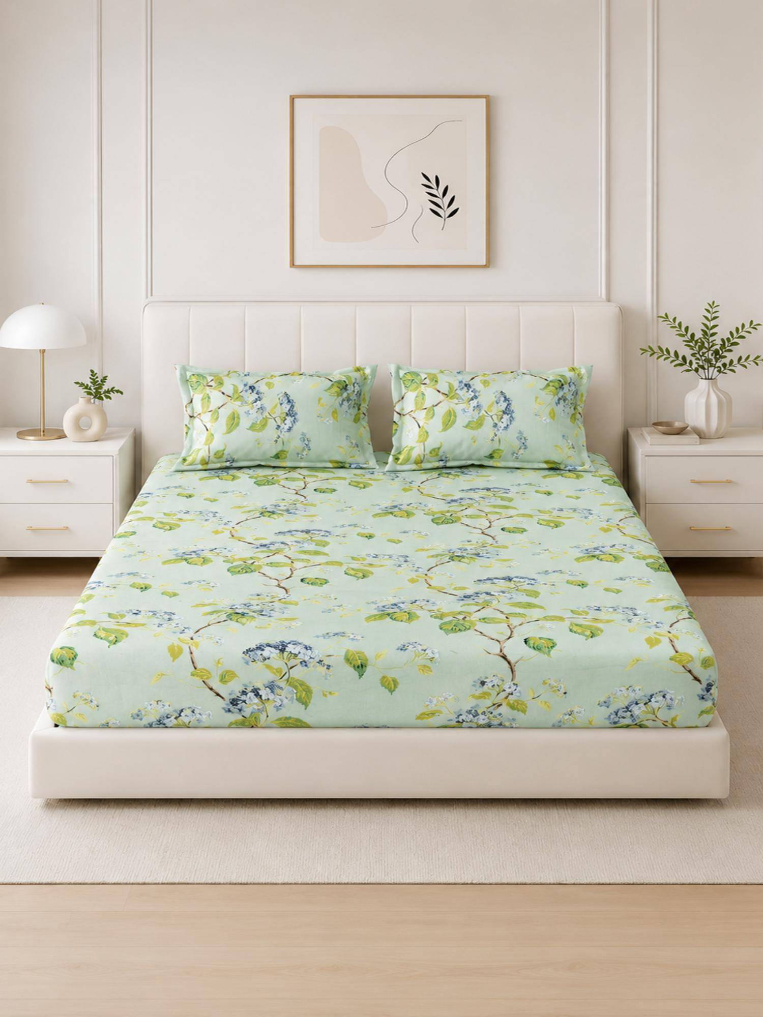 The Home Story Green Cotton King Bedsheet With Pillow Covers (King)