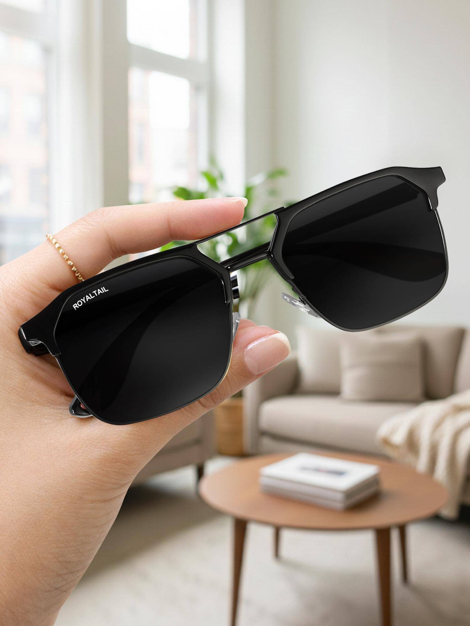 ROYALTAIL Publilia Uv Protected Square Black Unisex Sunglasses -Rt-Sung-162 (55)