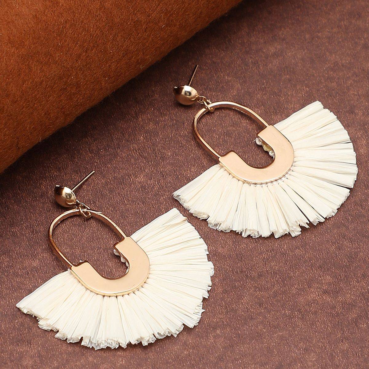 SOHI White Designer Drop Earring