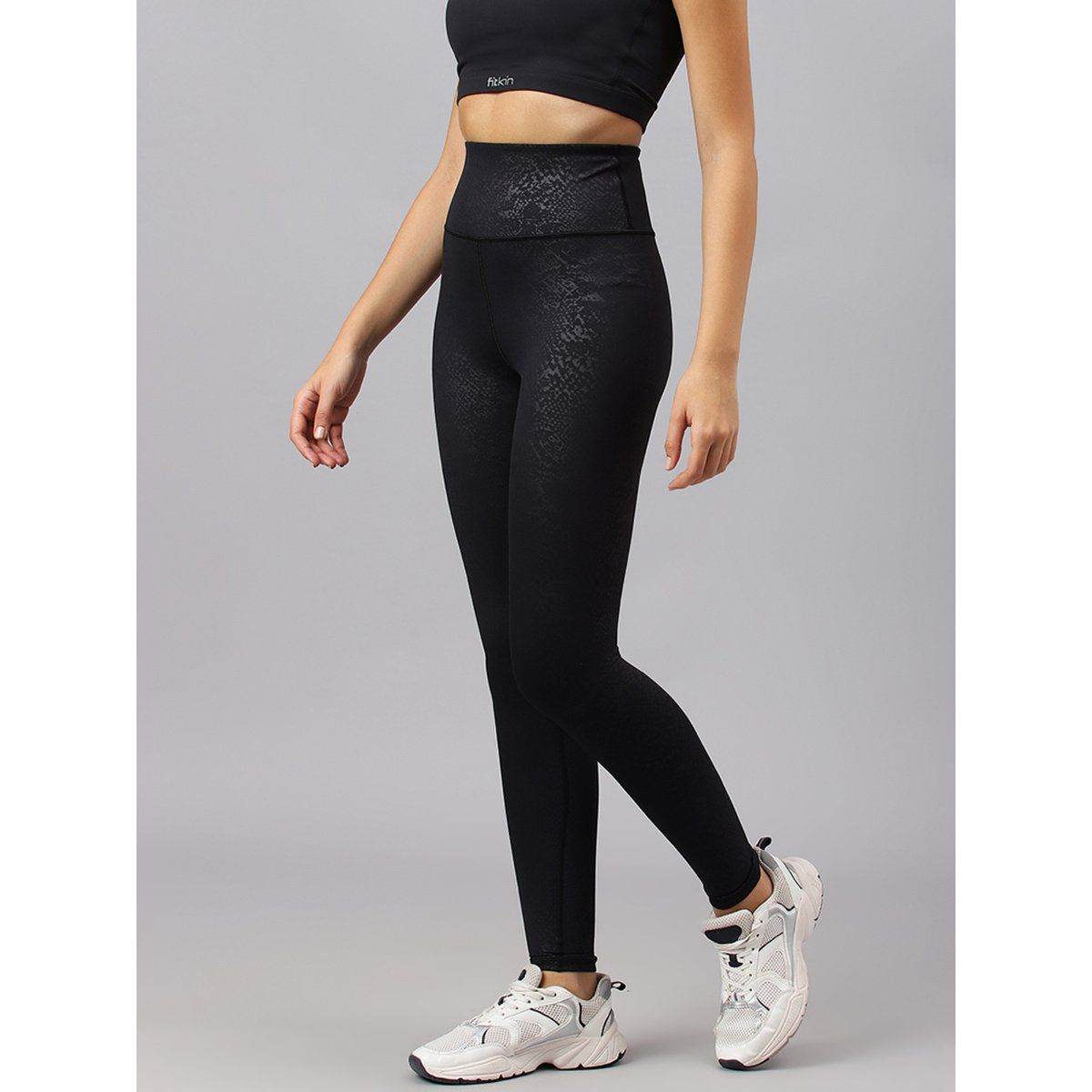 5 Pairs Of Black Leggings That Are A Wardrobe Basic You Will Be Able To  Wear With Anything