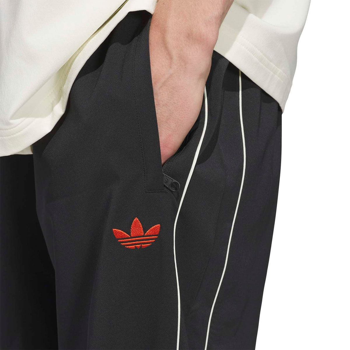 Buy adidas Originals Hoop Pant Unisex Black Trackpant Online