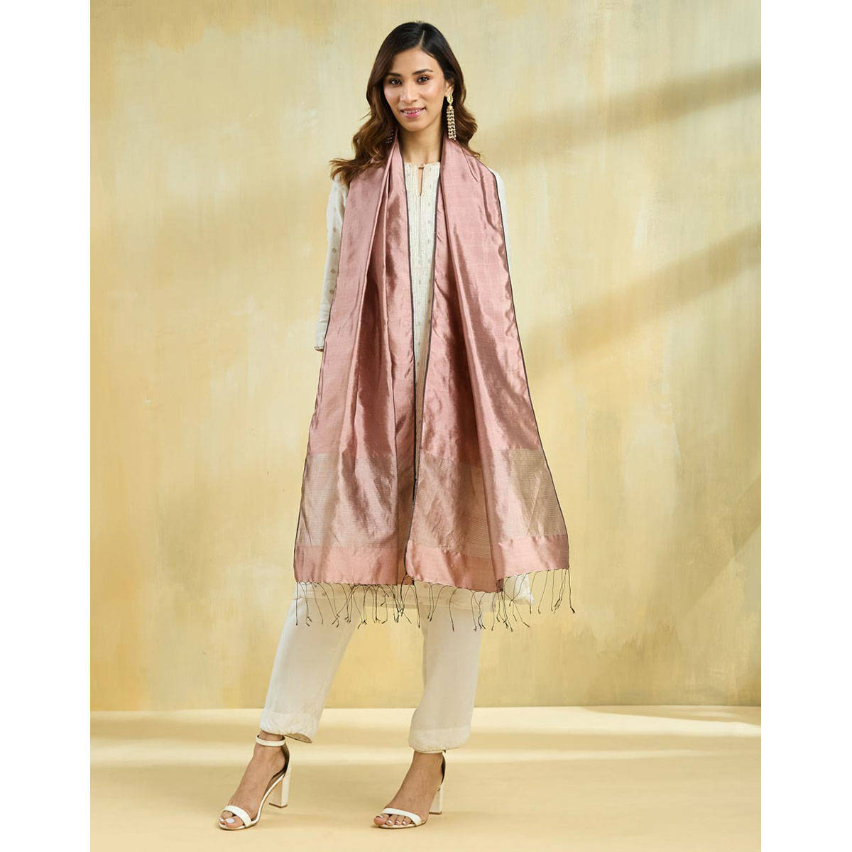 Fabindia Pink Silk Hand Woven Stole