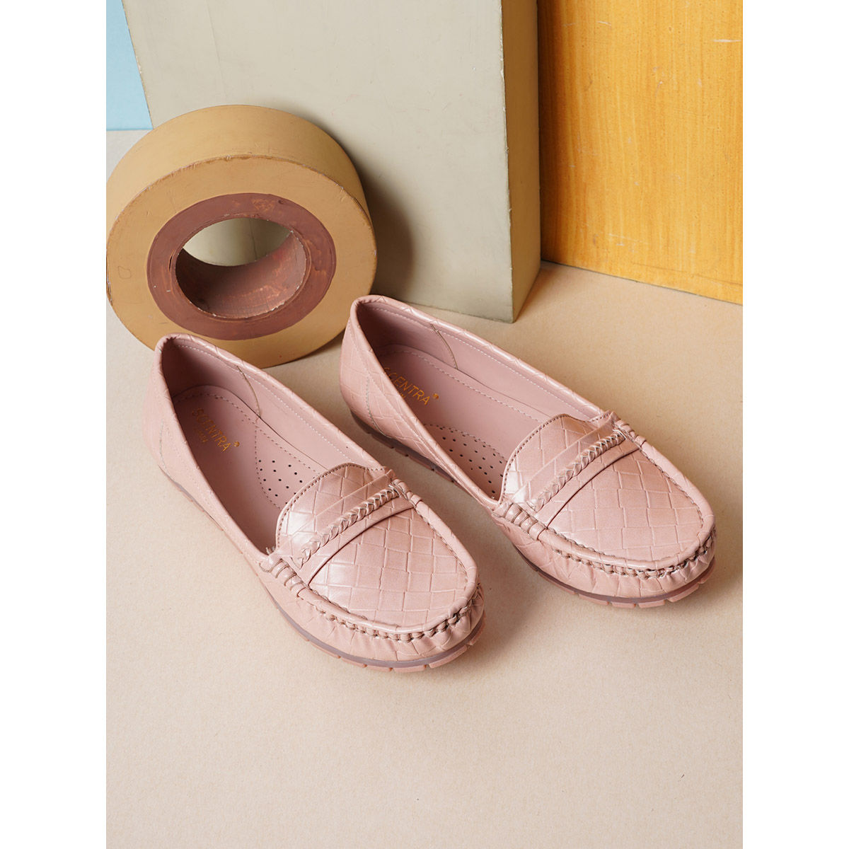 scentra shoes