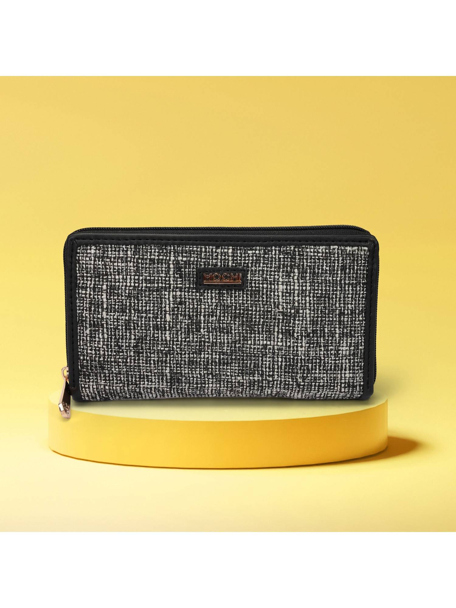 Mochi Textured Black Women's Wallet (10)