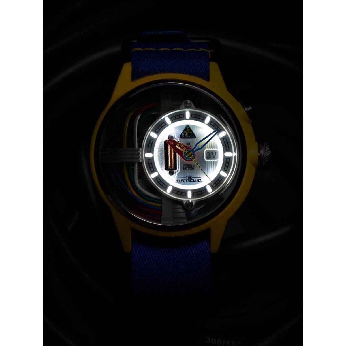 Buy THE ELECTRICIANZ ZZ-A1A/07-NLW The Neon Z Analog Watch for Men at Best  Price @ Tata CLiQ