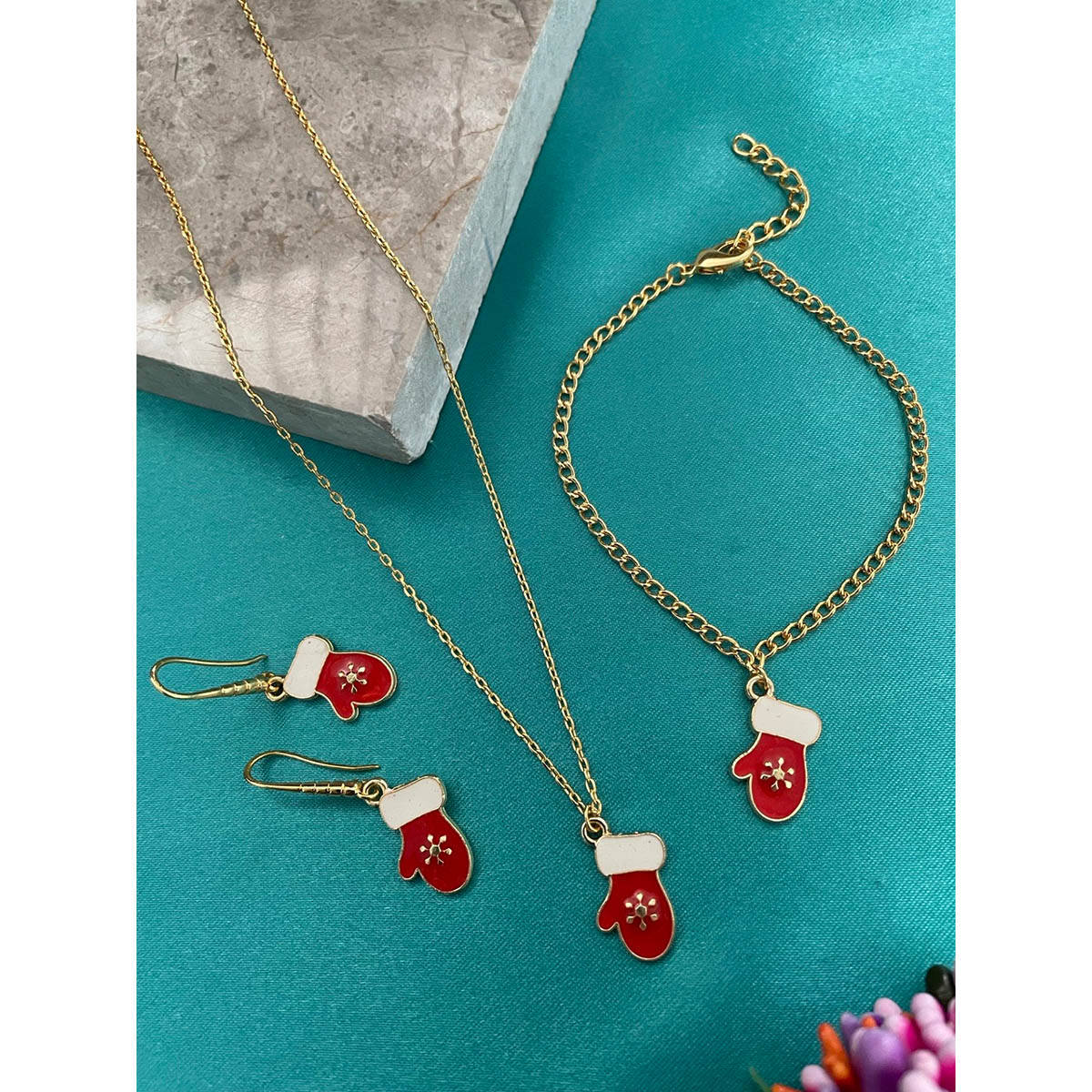 Digital Dress Room Red Hand Glove Charm Necklace Set
