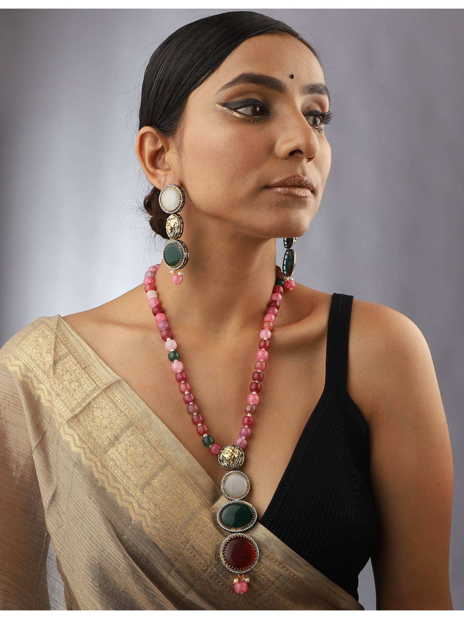 VENI 18K Gold Plated Kundan Stone Studded and Beaded Bagh Jewellery Set