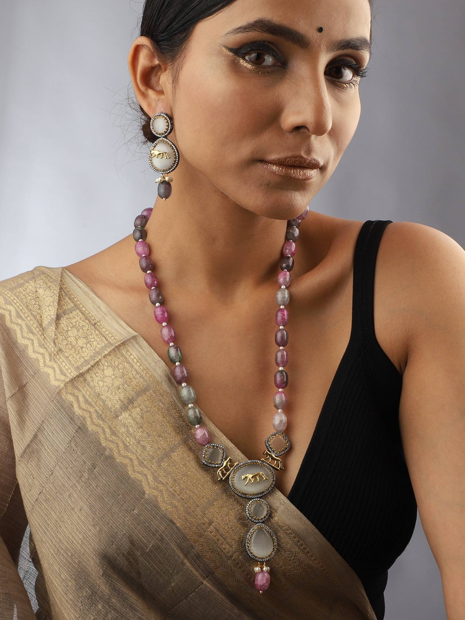 VENI 18Kt Gold Plated Stone Studded and Beaded Bagh Jewellery Set