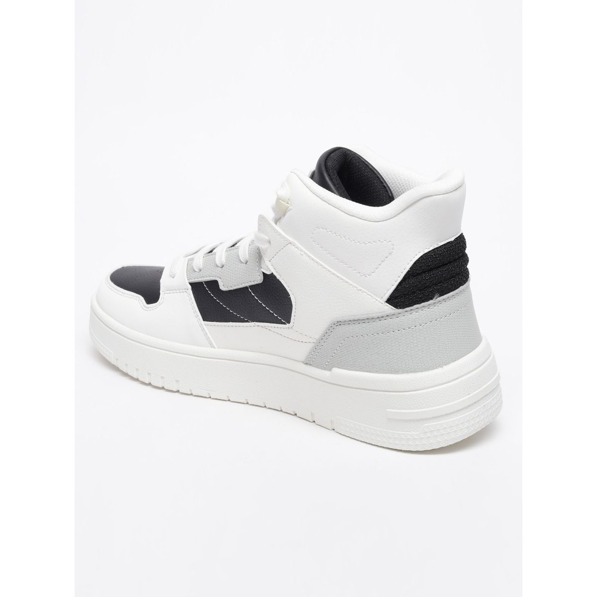 Buy Xtep Women White Classic High-top Lightweight Colorblock