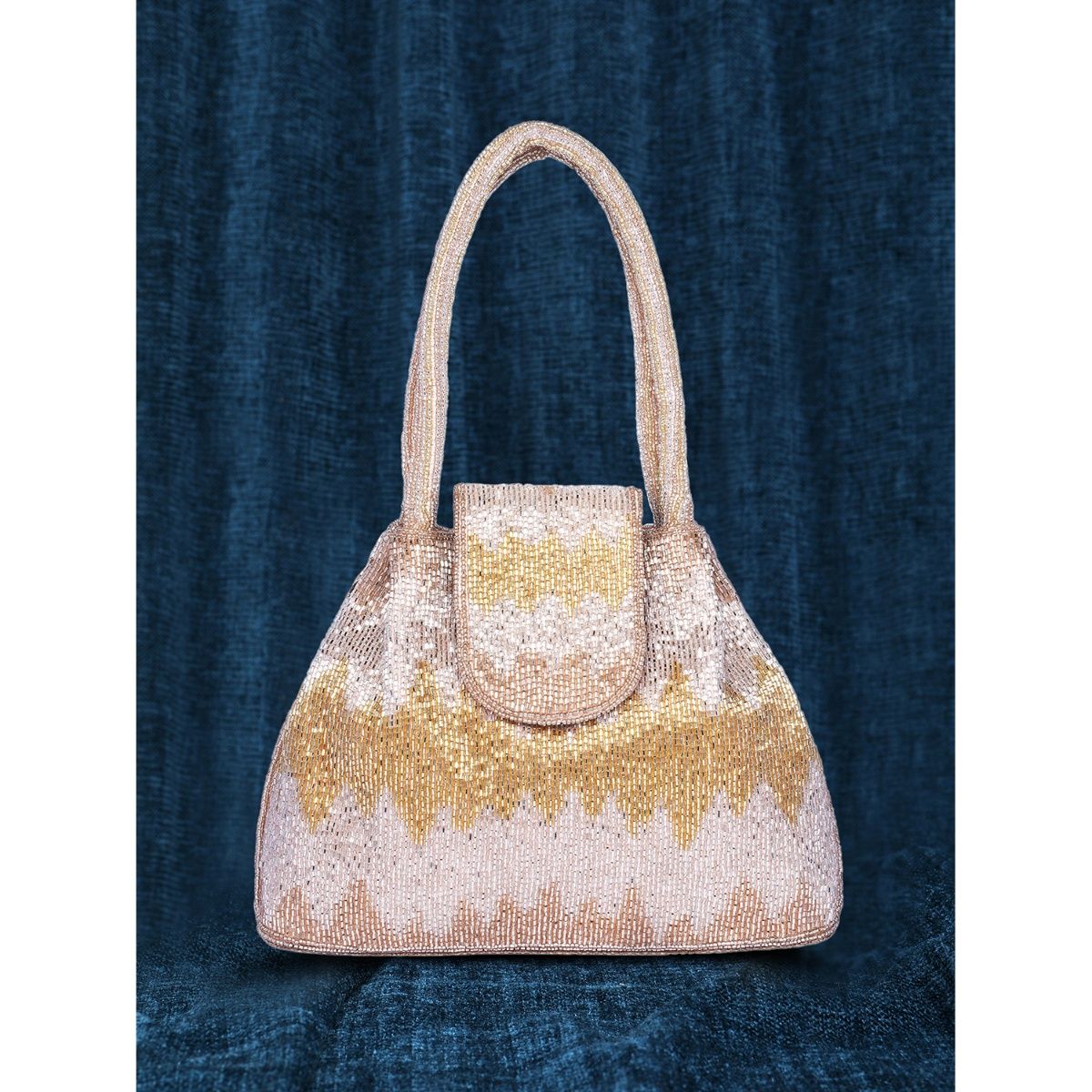 White Leather Fancy Ladies Hand Purse at Rs 1300 in Kanpur | ID: 24747093288