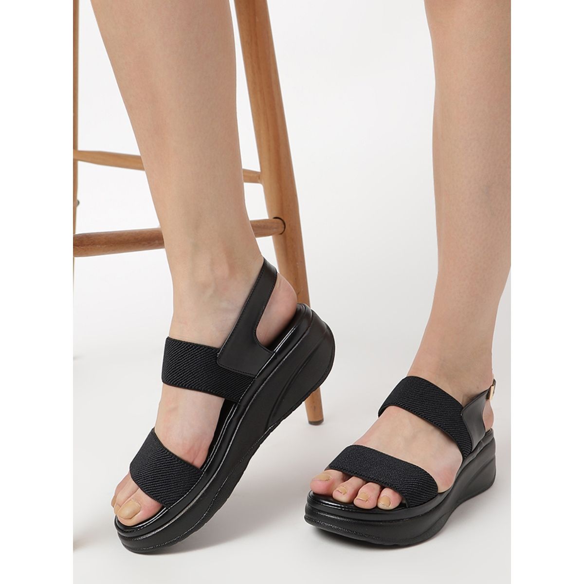 Buy Marc Loire Women's Navy Toe Ring Sandals for Women at Best Price @ Tata  CLiQ