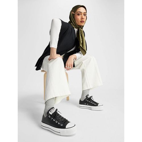 Converse Women Chuck Taylor All Star Lift Platform Leather Low Top Sneaker  (UK 3)