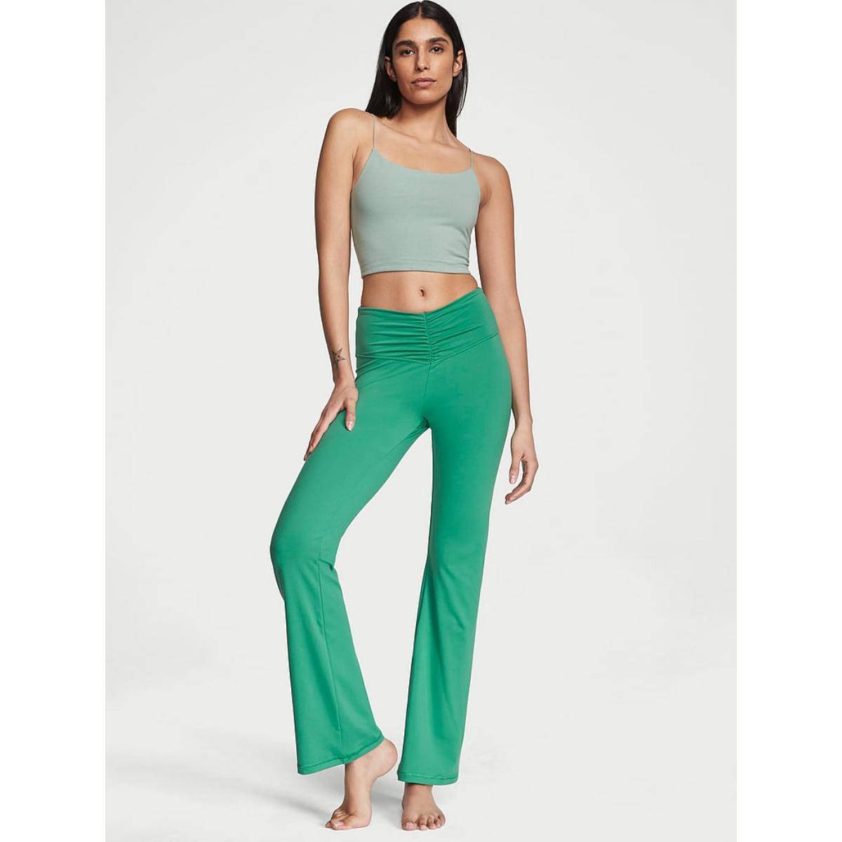 Victoria's Secret Love Cloud Ruched Flare Green Leggings (XS)
