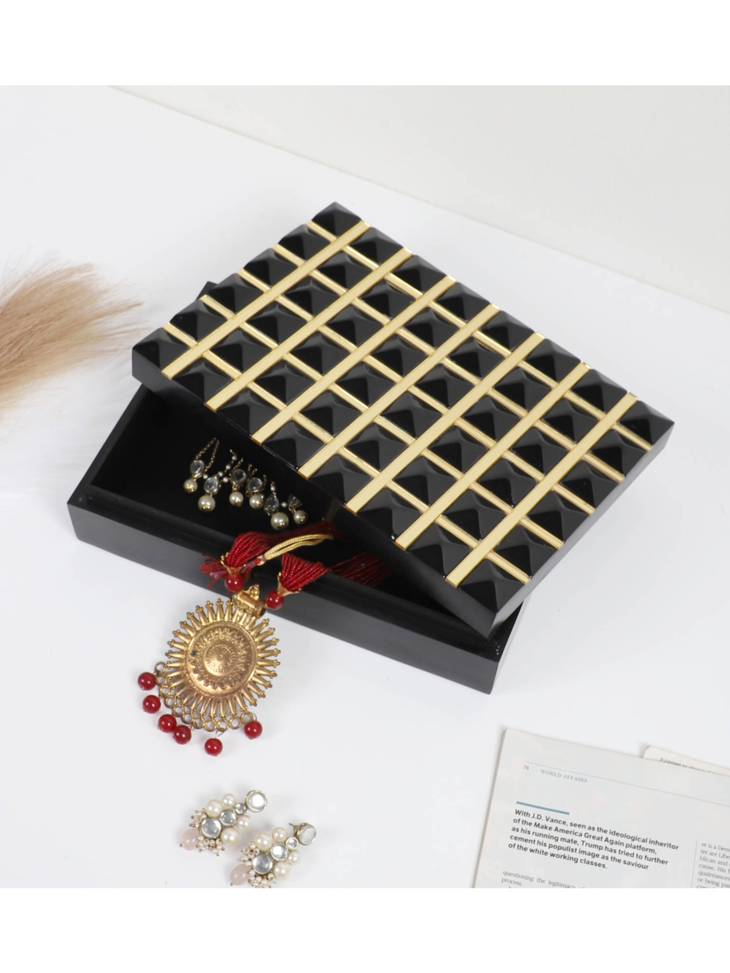 De Maison Decor Black Obsidian Grid Box