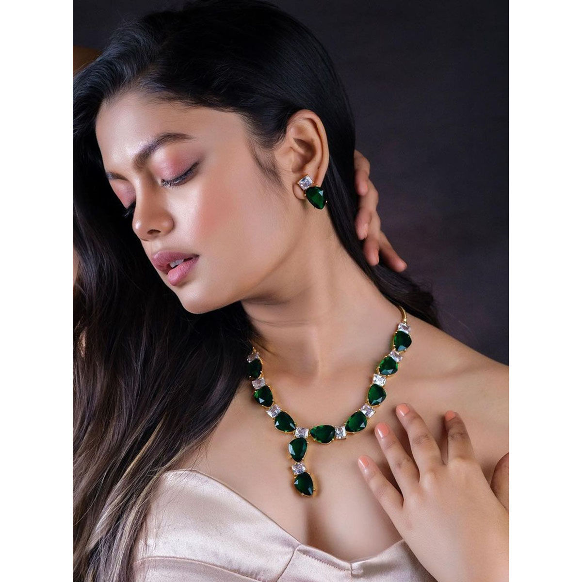 Dark Green Long Necklace With Large Pendant Jewellery Set – Maharani