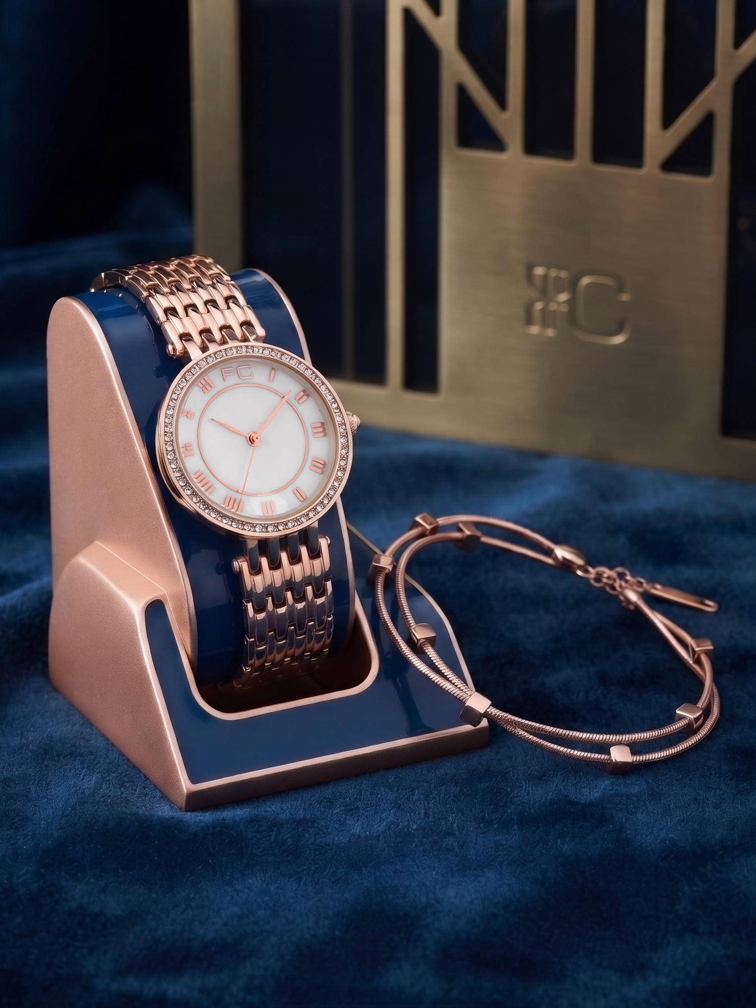 French Connection Women Analog Stylish White Dial and Premium Strap-FCGS06-B (M)
