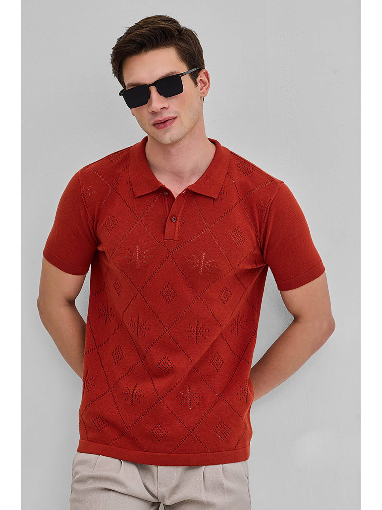 Snitch Red Buy Snitch Red Self-Design Knitted Half Sleeves Slim Polo T-shirt Online