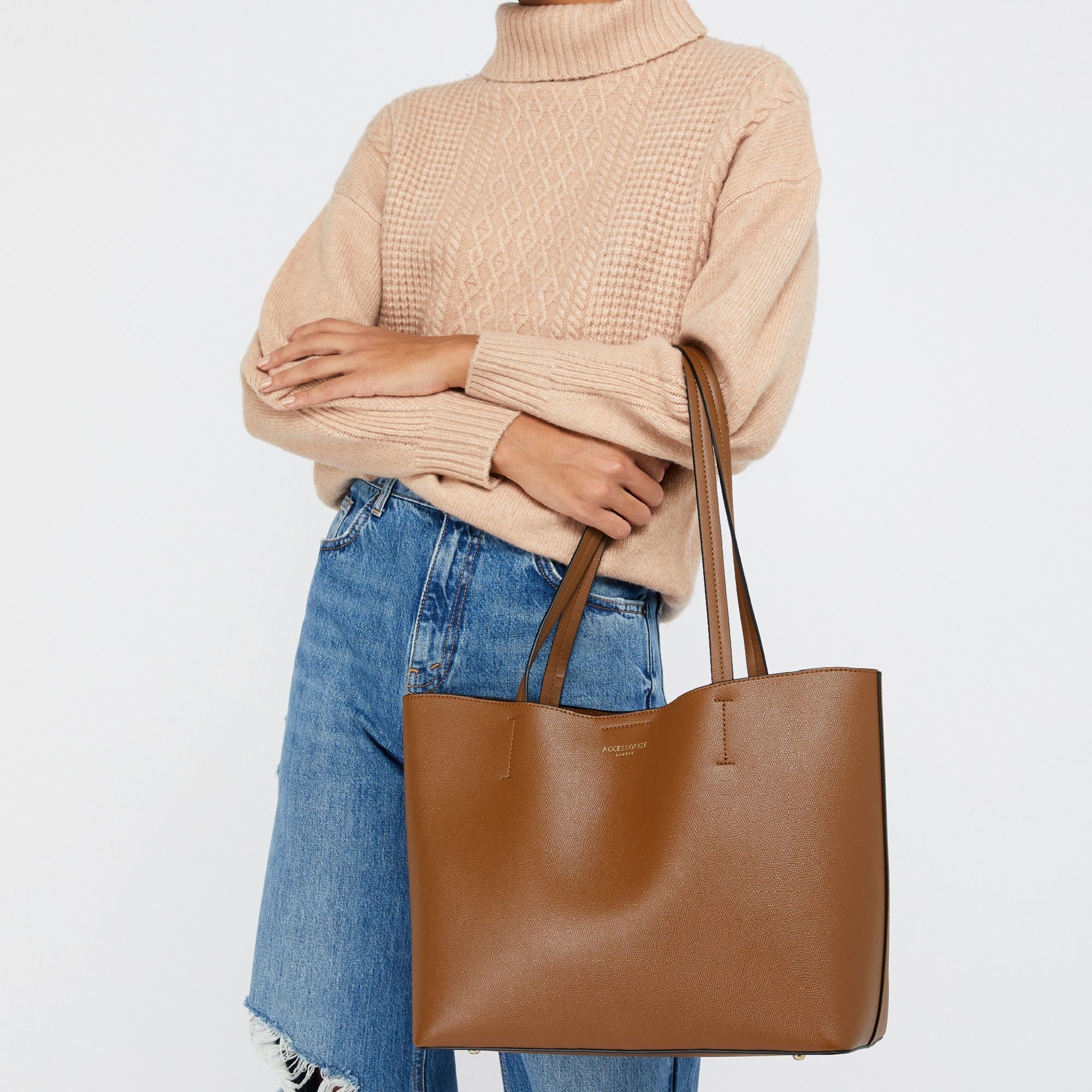 leo faux leather shopper