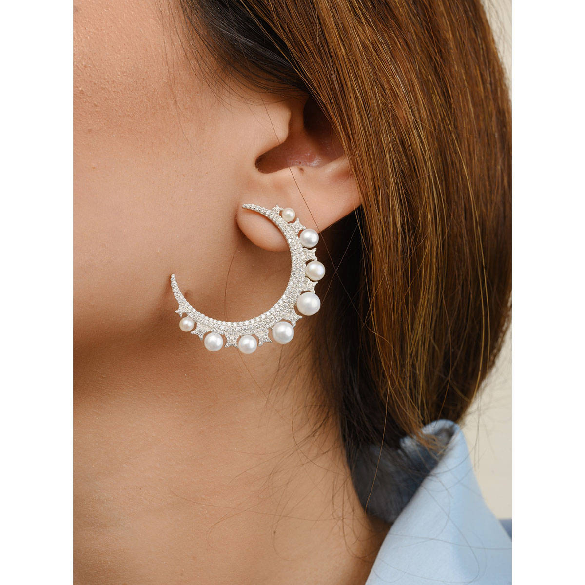 METALM Eclipse Moon Pearl Earrings in 925 Silver