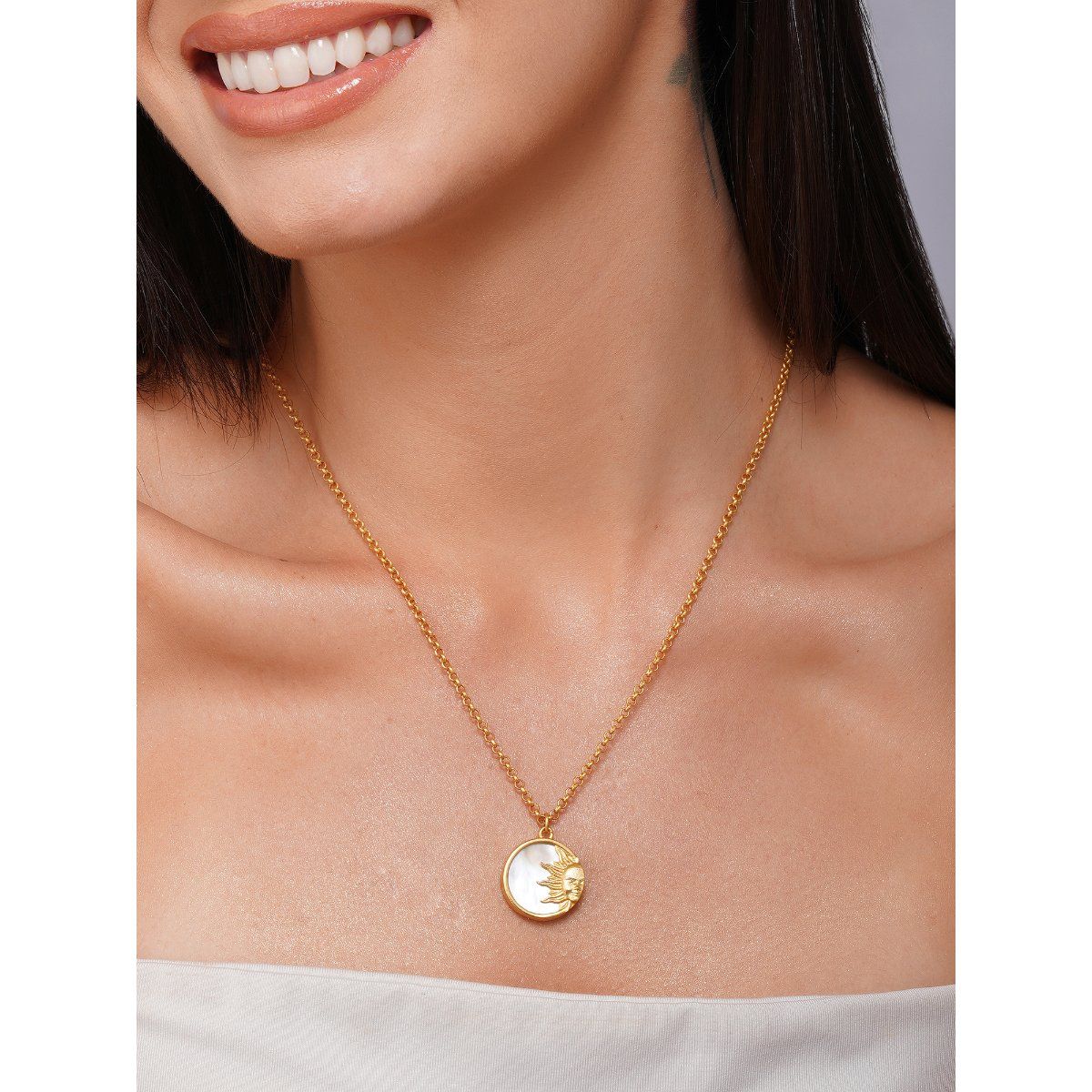 Kendra Scott Initial Gold Disc Reversible Pendant Necklace in Iridescent  Abalone | Dillard's