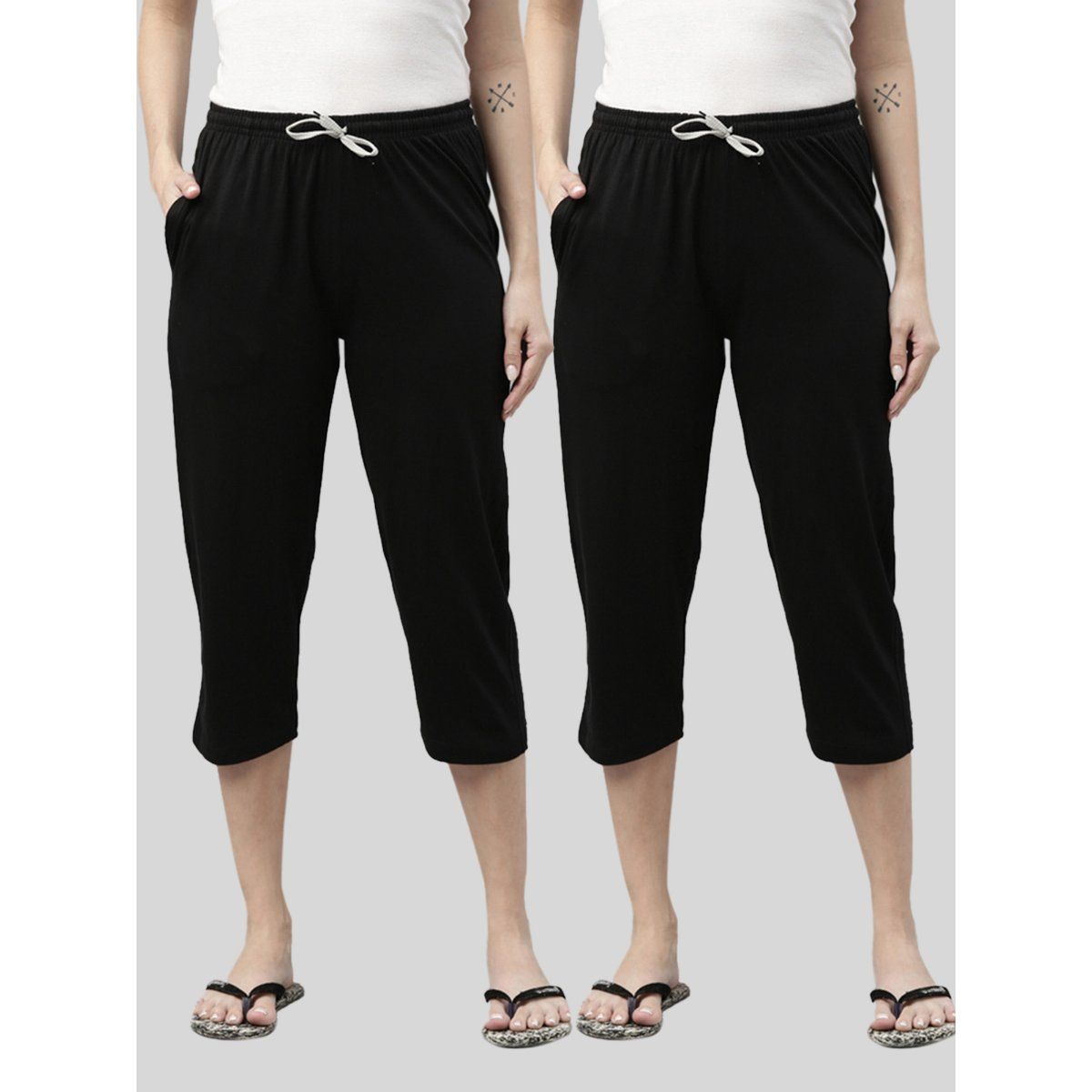 Cotton Black Capris For Women's, Design/Pattern: Solid at Rs 299/piece in  New Delhi