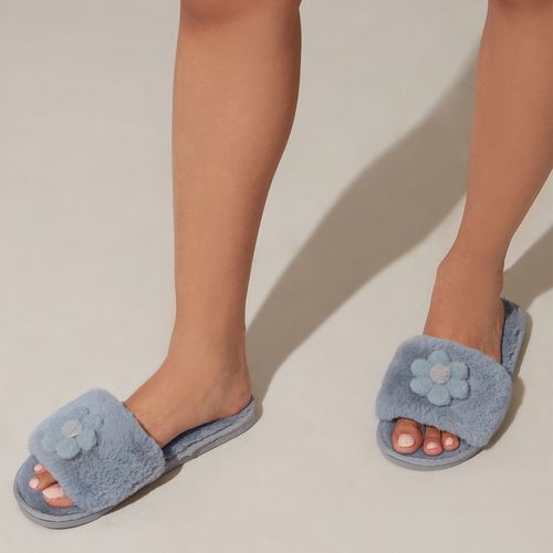 Fluffy Slippers - Buy Fluffy Slippers online in India