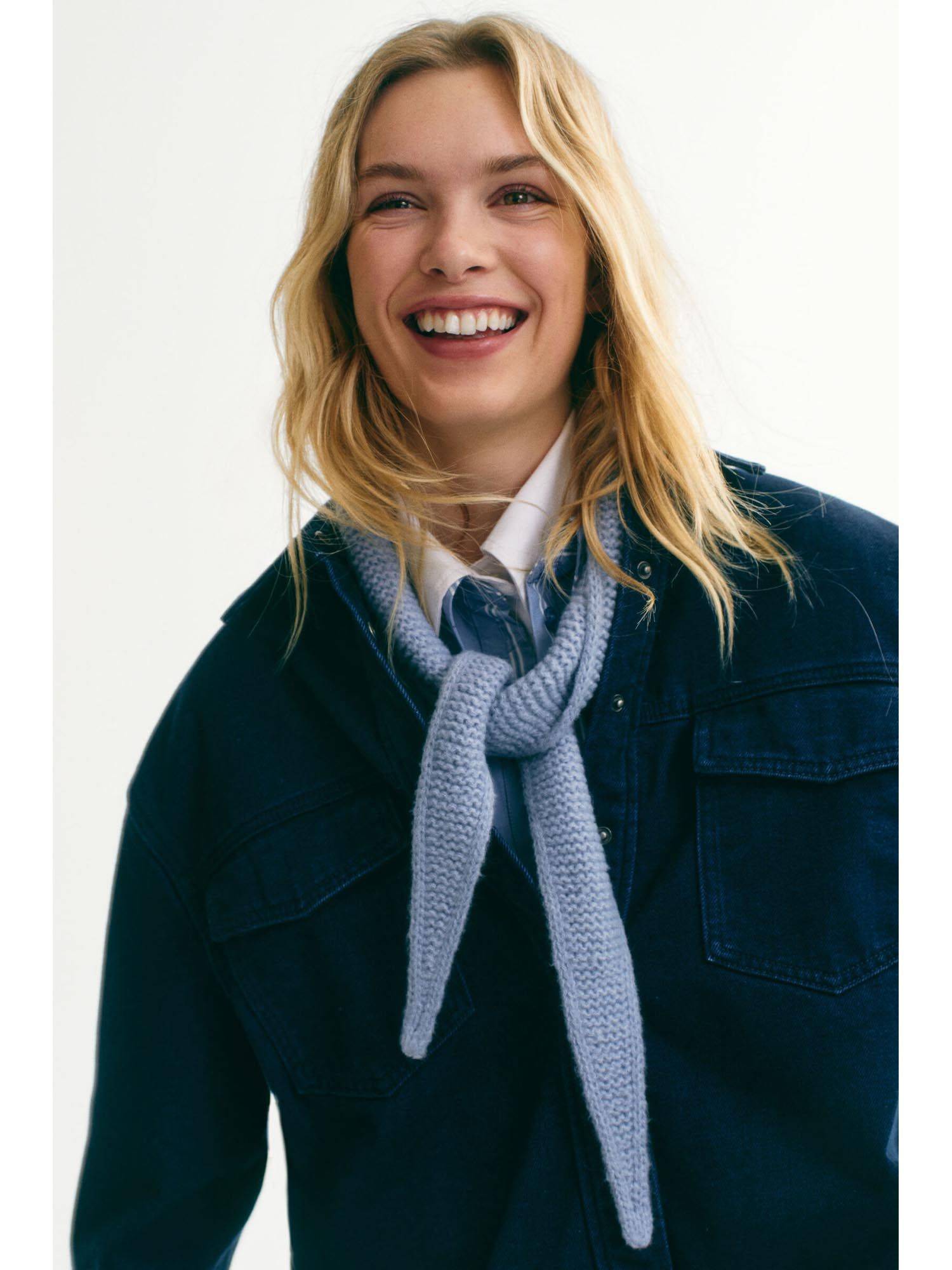 H&M Women Blue Garter-Stitched Scarf