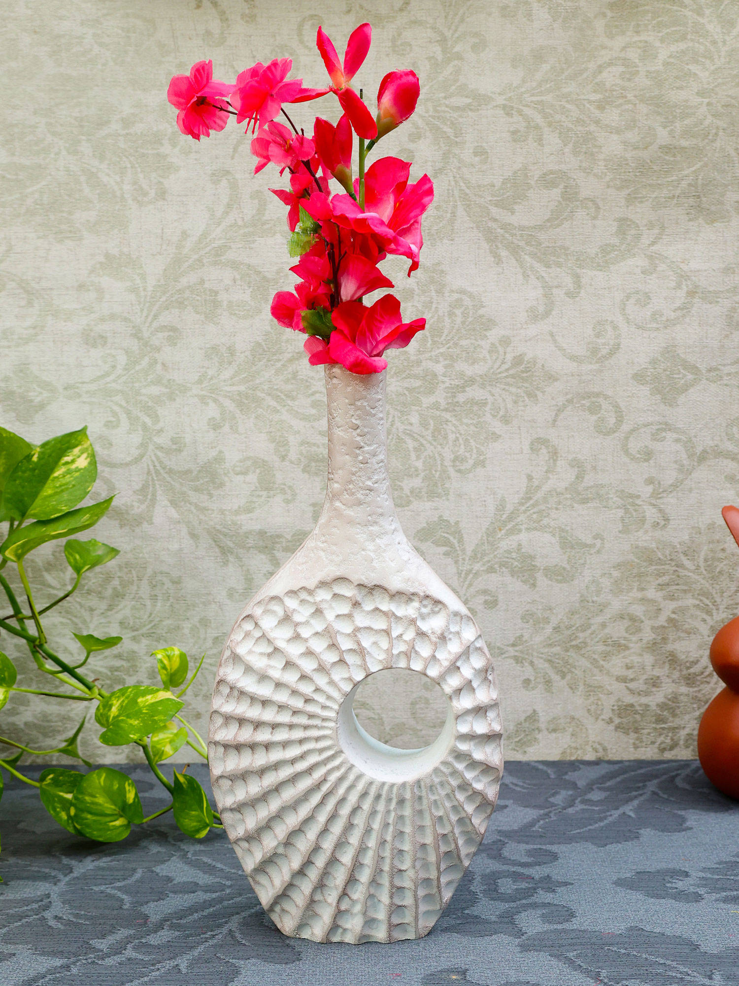 De Maison Decor Seashell Serenity Vase - Off White