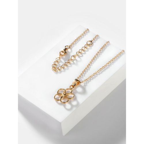 Caratlane Floral Necklaces Buy Shaya By CaratLane Springtime