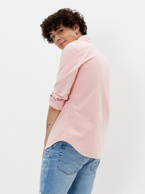 American Eagle Men Pink Striped Oxford Button Up Shirt