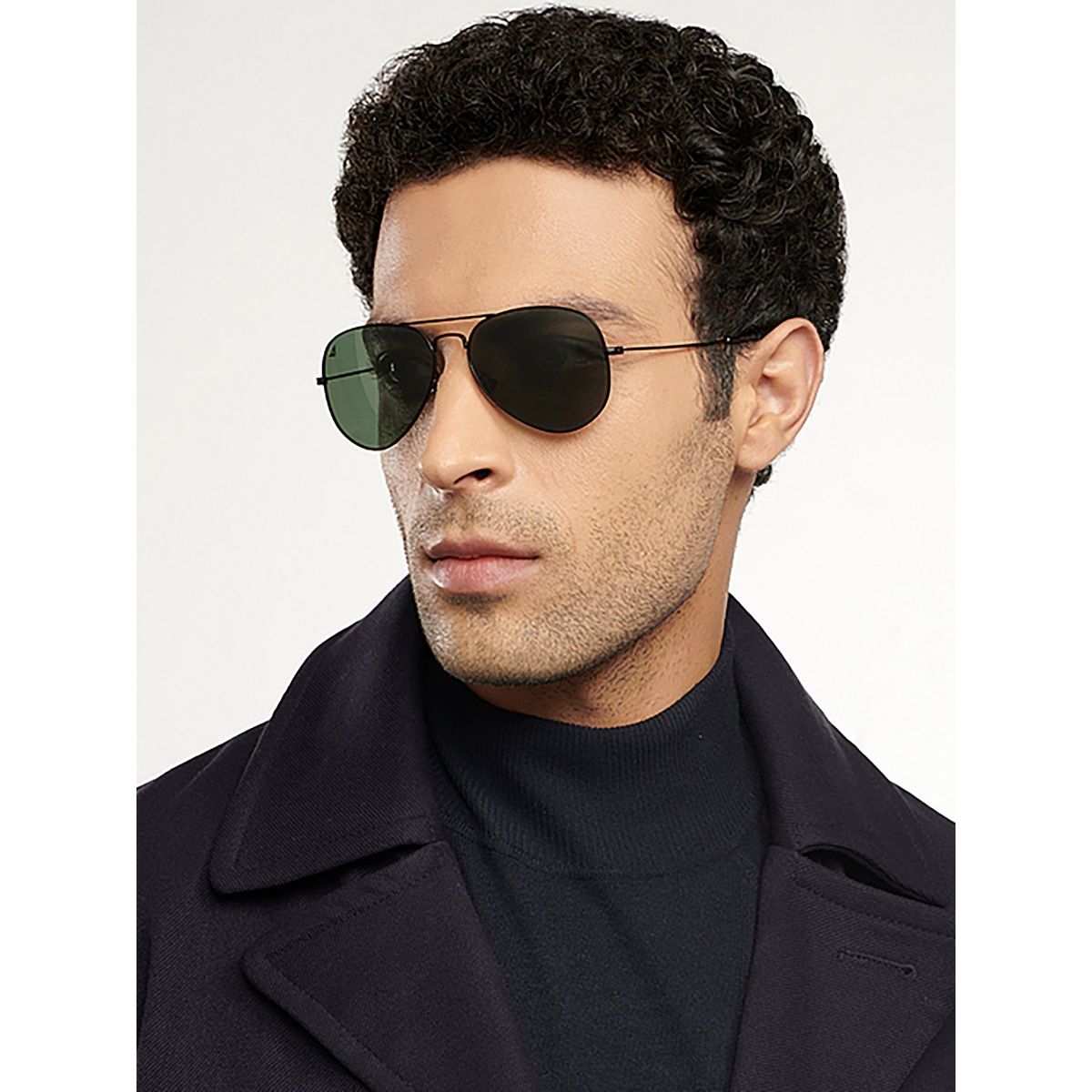 Vincent Chase Black Medium Pilot Sunglasses With Cleaning Cloth And ...