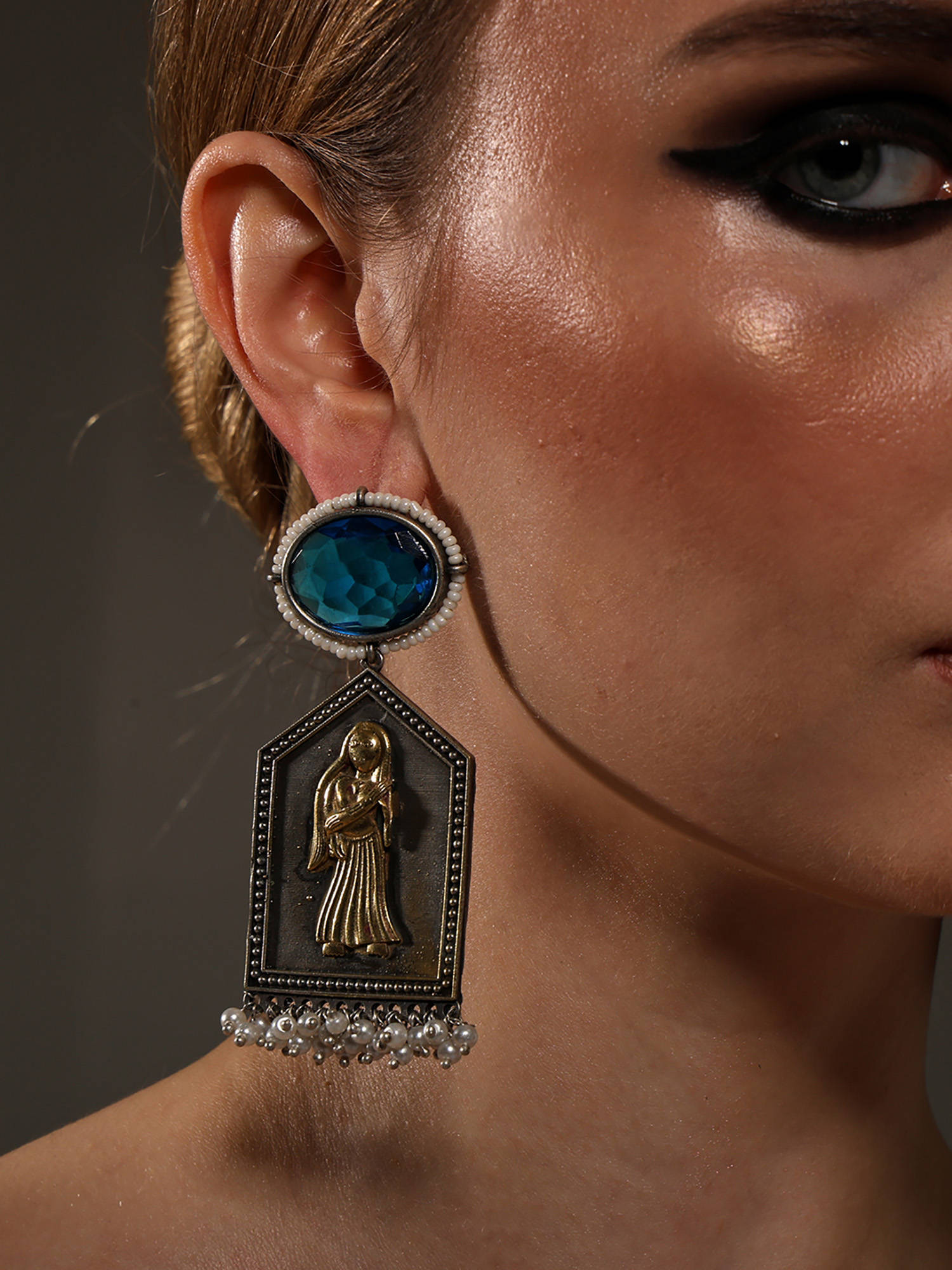 VENI Silver Plated Oxidised Earrings